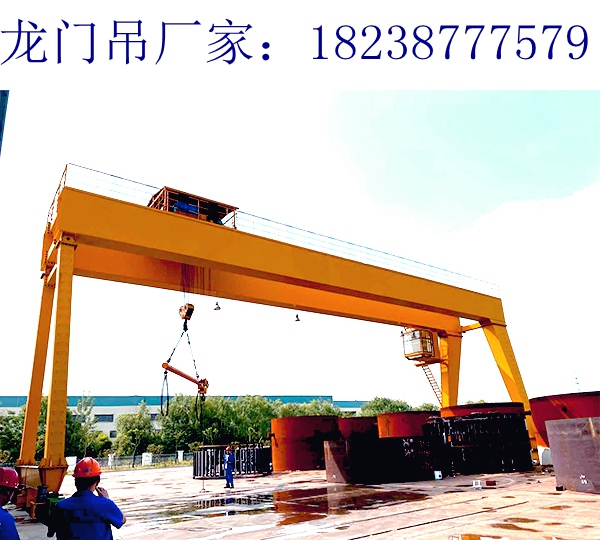 陜西西安120t龍門吊廠家60t輪胎式龍門吊性能穩(wěn)定不易變形