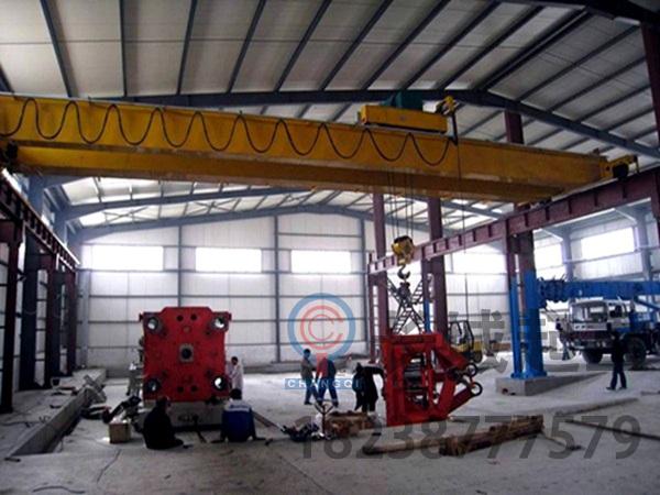 關(guān)于豎井龍門吊起重小車的實(shí)際應(yīng)用