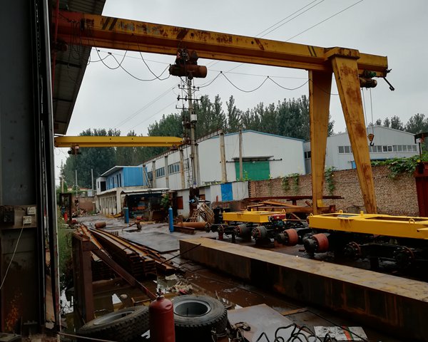 新疆喀什龍門吊公司吊梁運(yùn)用注意