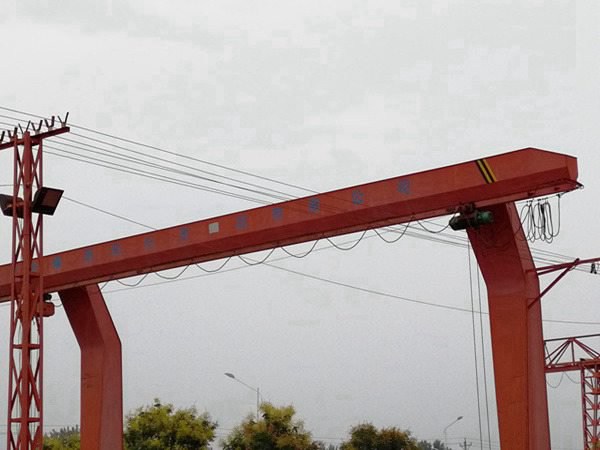 江西新余龍門吊廠家 路橋門機的運行時速