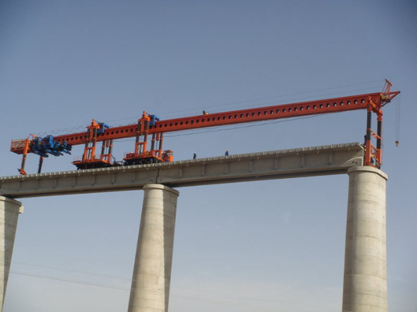 遼寧遼陽(yáng)架橋機(jī)廠家‘九不七禁’