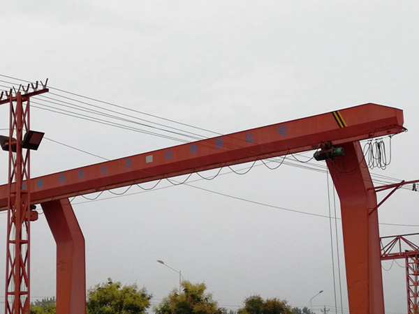 四川綿陽龍門吊公司春暖花開