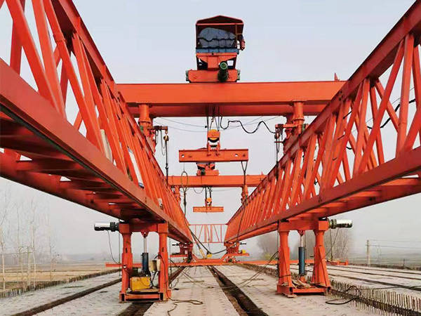 云南迪慶單梁式架橋機租賃廠家