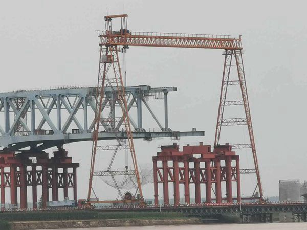 福建南平龍門(mén)吊廠家鋼材廠專(zhuān)用