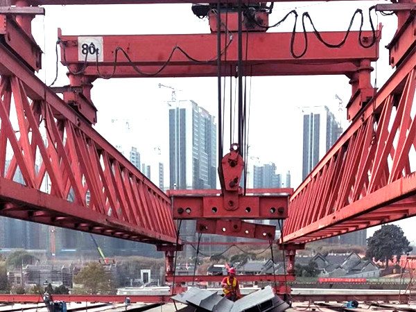 江西撫州架橋機(jī)租賃廠家提供技術(shù)指導(dǎo)